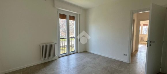 3 rooms Apartment in Palazzolo sull'Oglio, Italy No. 5044 21
