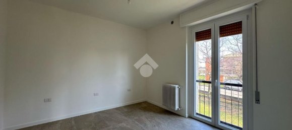 3 rooms Apartment in Palazzolo sull'Oglio, Italy No. 5044 14