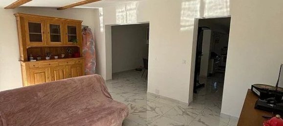 3 bedrooms House in Istres, France No. 338512 11