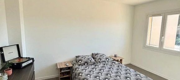 3 bedrooms House in Istres, France No. 338512 9