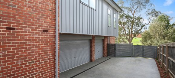 5 bedrooms House in Drouin, Australia No. 203 2