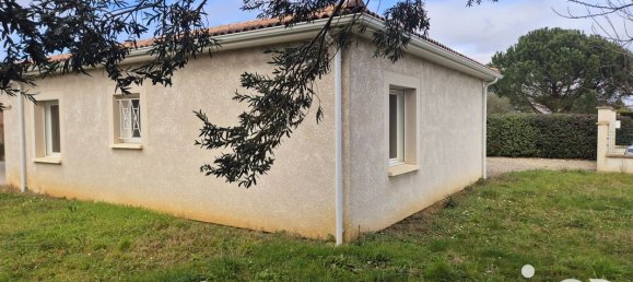 4 bedrooms House in Roquefort, France No. 101134 11