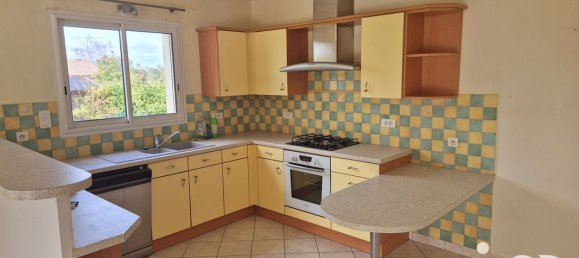 4 bedrooms House in Roquefort, France No. 101134 4