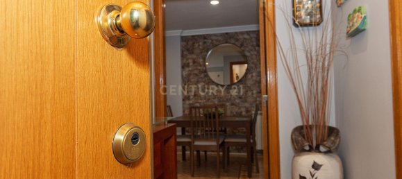 Квартира с 3 комнатами в Одивелаш, Португалия № 126229 25