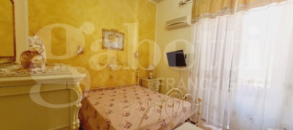 4-salle Appartement à Palermo, Italy No. 312328 6