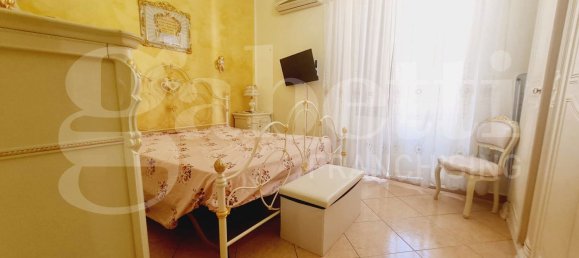 4-salle Appartement à Palermo, Italy No. 312328 7