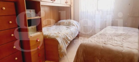 4-salle Appartement à Palermo, Italy No. 312328 9