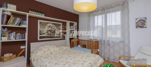 4 rooms House in Sant'Alessio con Vialone, Italy No. 111998 13