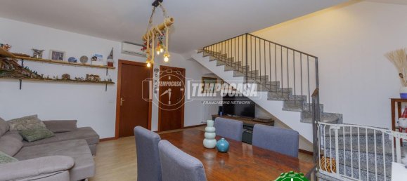 4 rooms House in Sant'Alessio con Vialone, Italy No. 111998 5