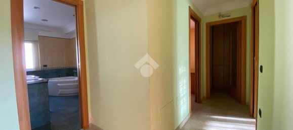 4-Zimmer Wohnung in Casavatore, Italy, Nr. 129055 9