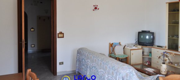 Edificio de 4 dormitorios en Cosenza, Italy No. 237968 54