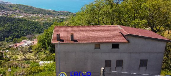 Edificio de 4 dormitorios en Cosenza, Italy No. 237968 36