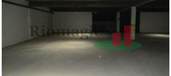 Гараж 28м² в Энтронкаменту, Португалия № 64774 2