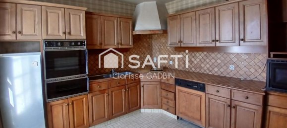 5 chambres Maison à Château-Gontier, France No. 336199 4