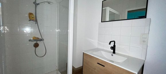 Casa de 4 dormitorios en Montfey, France No. 71207 33