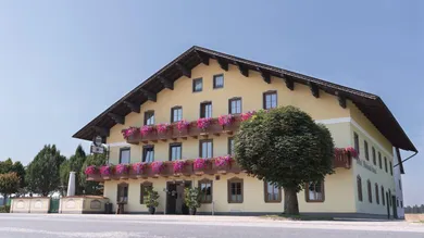 Hotel en Burgkirchen, Austria No. 85863