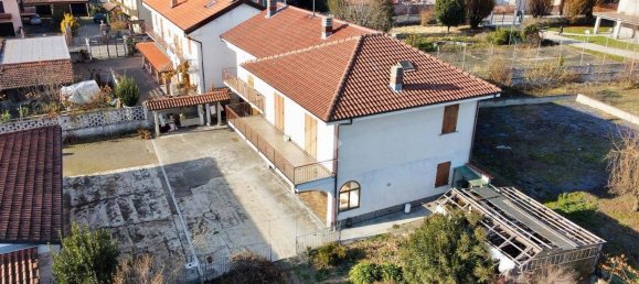 3 غرف نوم فيلا في Crescentino, Italy رقم 151655 3