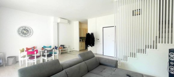 3 bedrooms Apartment in Rome, Italy No. 273891 9