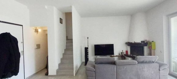 3 bedrooms Apartment in Rome, Italy No. 273891 12