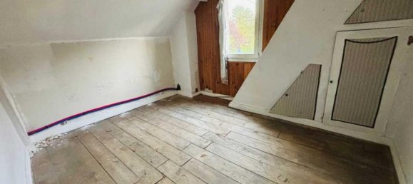 Casa de 4 dormitorios en Pierrefonds, France No. 226951 8