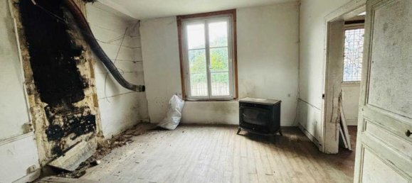 Casa de 4 dormitorios en Pierrefonds, France No. 226951 5