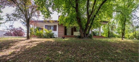 3 bedrooms Villa in Castello d'Argile, Italy No. 112572 5