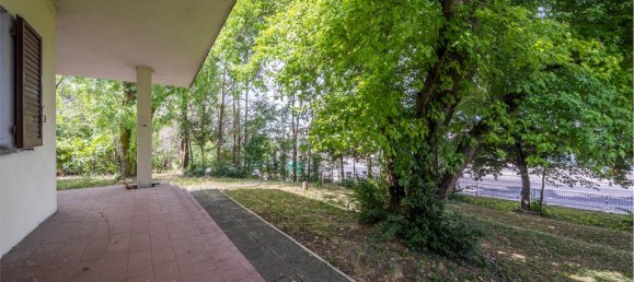 3 bedrooms Villa in Castello d'Argile, Italy No. 112572 6