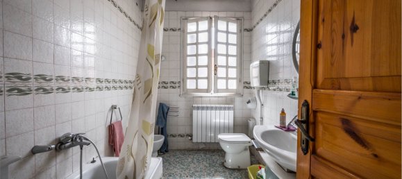 3 bedrooms Villa in Castello d'Argile, Italy No. 112572 30