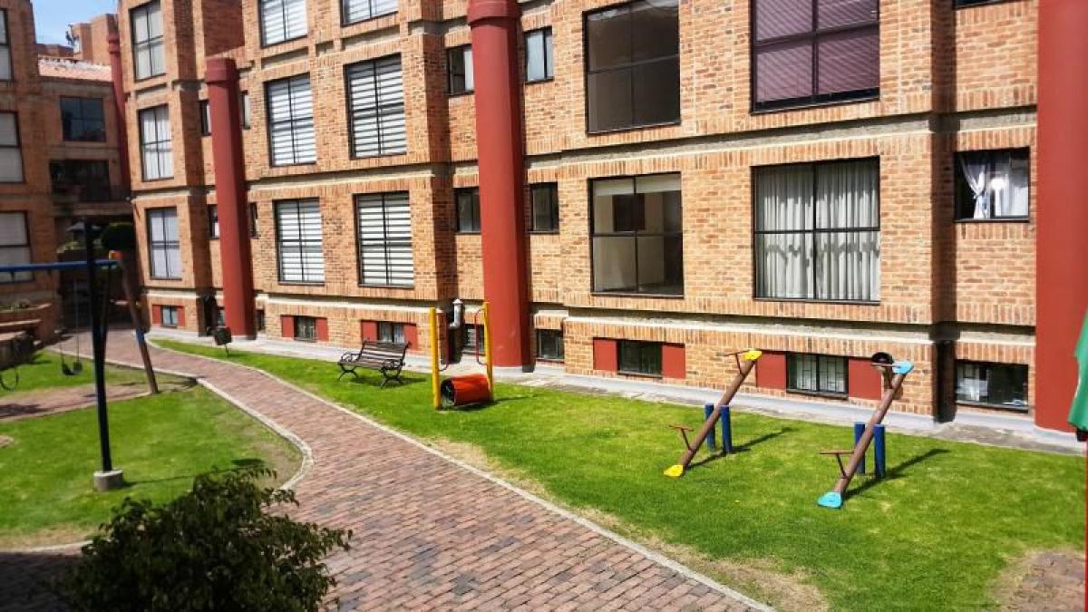 3 bedrooms House in Bogota, Colombia No. 13727