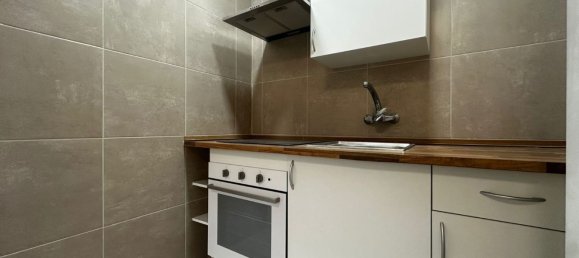 3 bedrooms Apartment in L'Hospitalet de Llobregat, Spain No. 173051 4