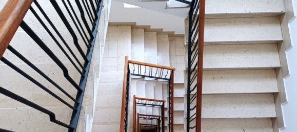 5 rooms Apartment in Salerno, Italy No. 98058 30