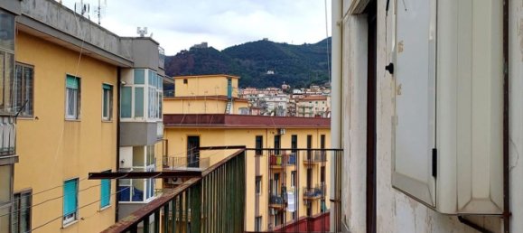 5 rooms Apartment in Salerno, Italy No. 98058 15