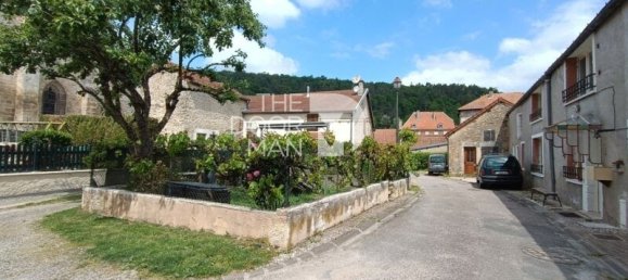 3 bedrooms House in Poulangy, France No. 52383 2