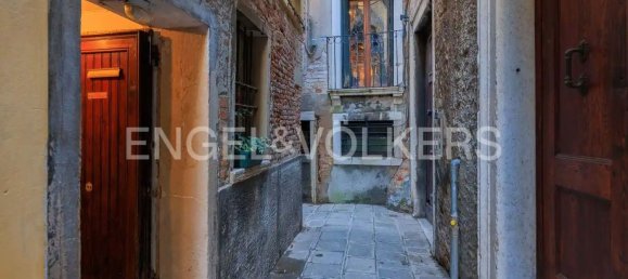 4 rooms Apartment in Venice, Italy No. 108385 14