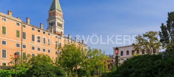 4 rooms Apartment in Venice, Italy No. 108385 2