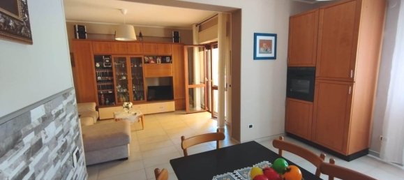 4-salle Appartement à Castrovillari, Italy No. 153853 7