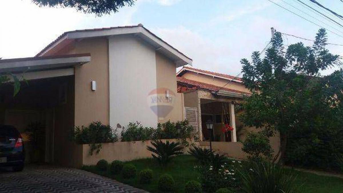 Casa de 4 dormitorios en Sao Paulo, Brazil No. 518443