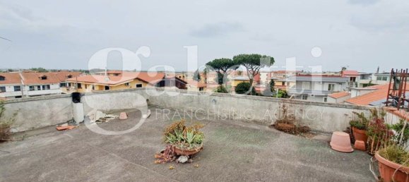 6 bedrooms Villa in Giugliano in Campania, Italy No. 324230 33