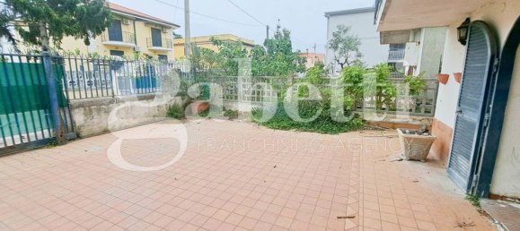 6 bedrooms Villa in Giugliano in Campania, Italy No. 324230 30