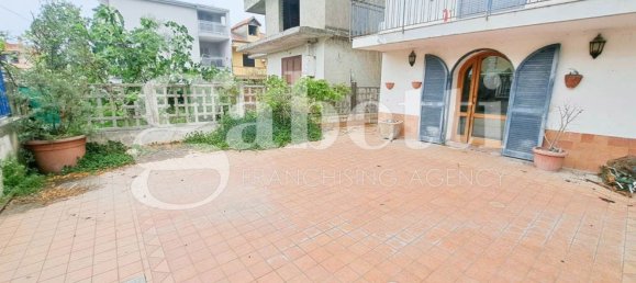 6 bedrooms Villa in Giugliano in Campania, Italy No. 324230 31