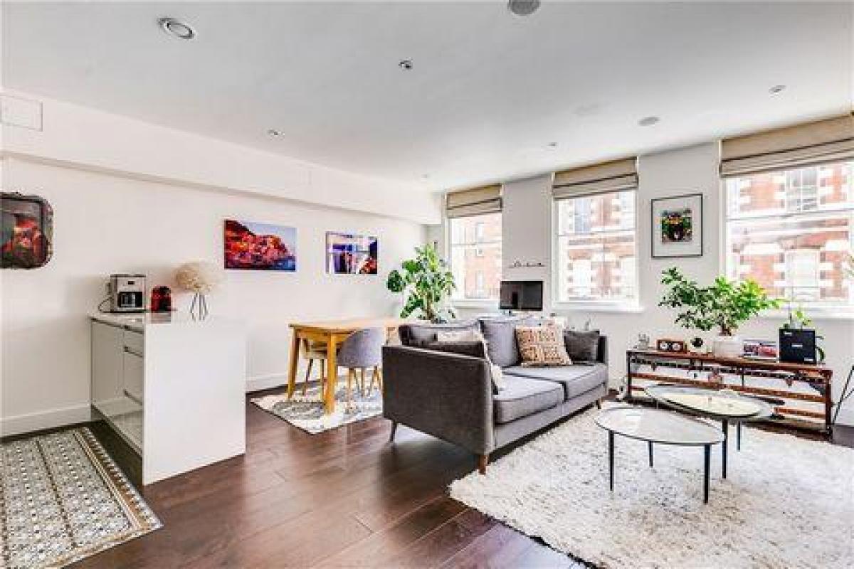 Studio in the Condo in London, United Kingdom No. 596