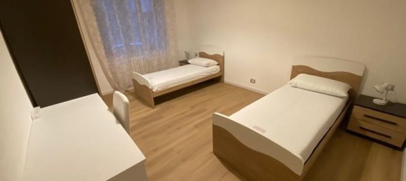 3 bedrooms Apartment in Turin, Italy No. 326853 18