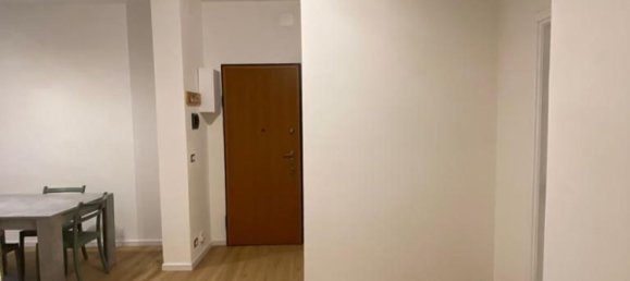 3 bedrooms Apartment in Turin, Italy No. 326853 4