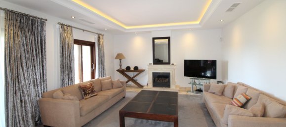 6 bedrooms Villa in Cadiz, Spain No. 143410 4