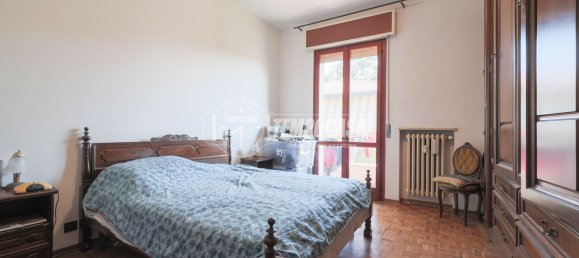6 rooms Apartment in Forlì, Italy No. 293673 12