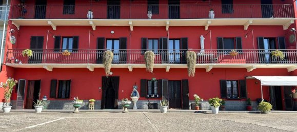 8-Zimmer Haus in Oleggio, Italy, Nr. 174700 32