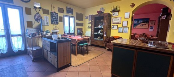 8-Zimmer Haus in Oleggio, Italy, Nr. 174700 15