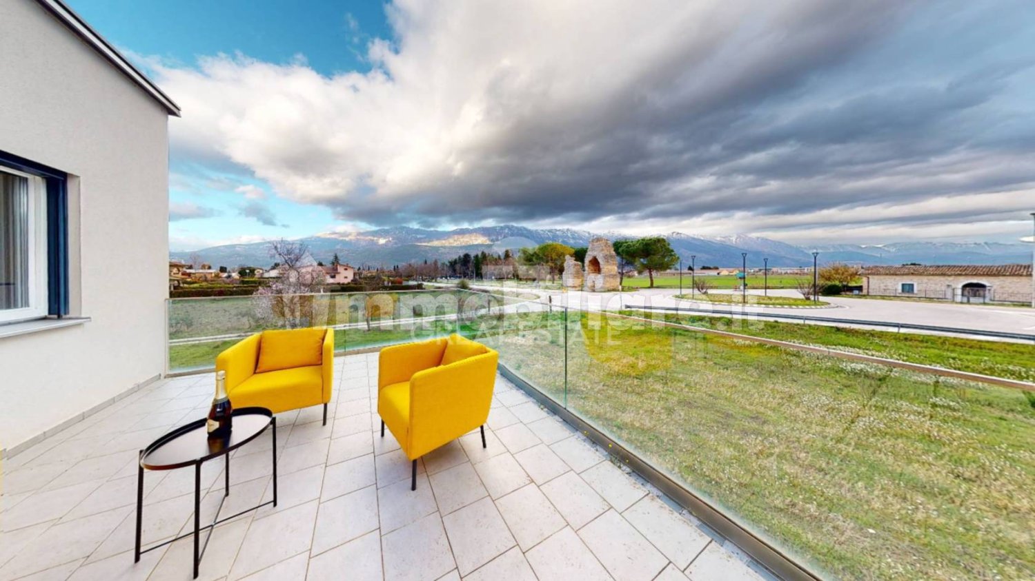 4 bedrooms Villa in Sulmona, Italy No. 25162