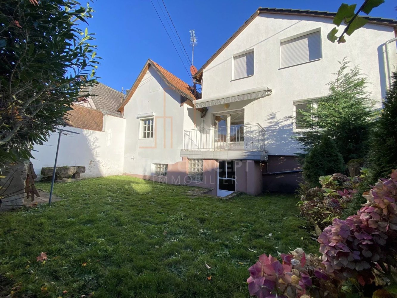 Дом с 10 комнатами в Висамбур, Франция № 156794