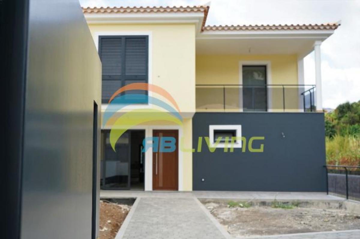 3 bedrooms House in Funchal, Portugal No. 185